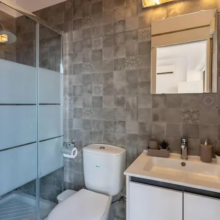 Fiesta 1-bedroom In ラルナカ