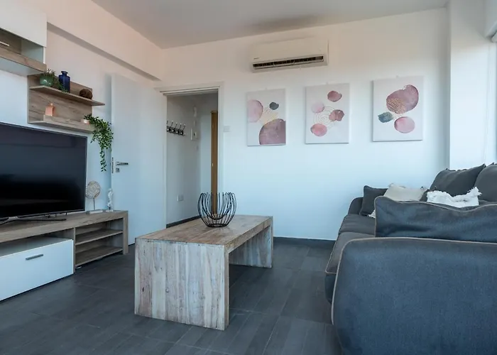 Fiesta 1-bedroom In ラルナカ